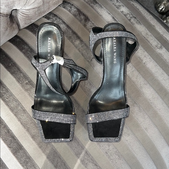 Azalea Wang Dazzling Black Rhinestone Platform Heels ๐๐ค - Picture 2 of 6